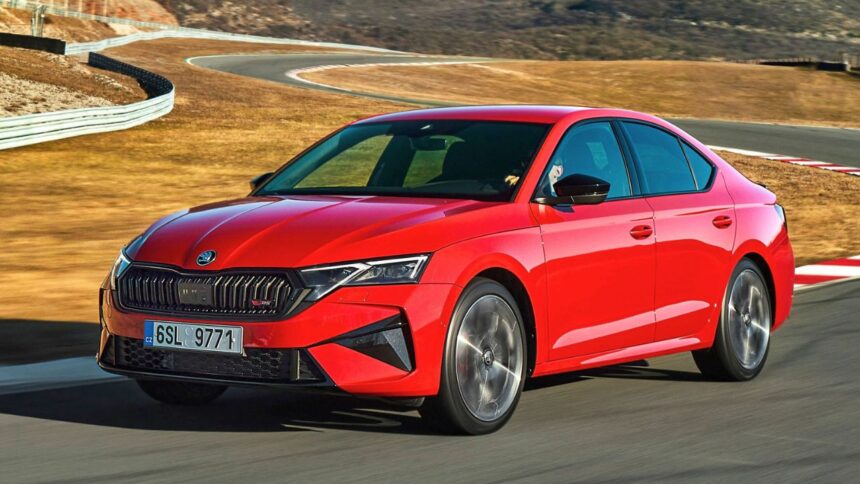 SKODA Octavia RS 2025