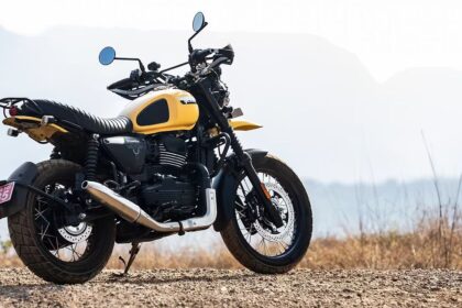 yezdi scrambler mileage